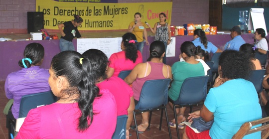 Mujeres de Bocana de Paiwás, demandan respeto a sus derechos